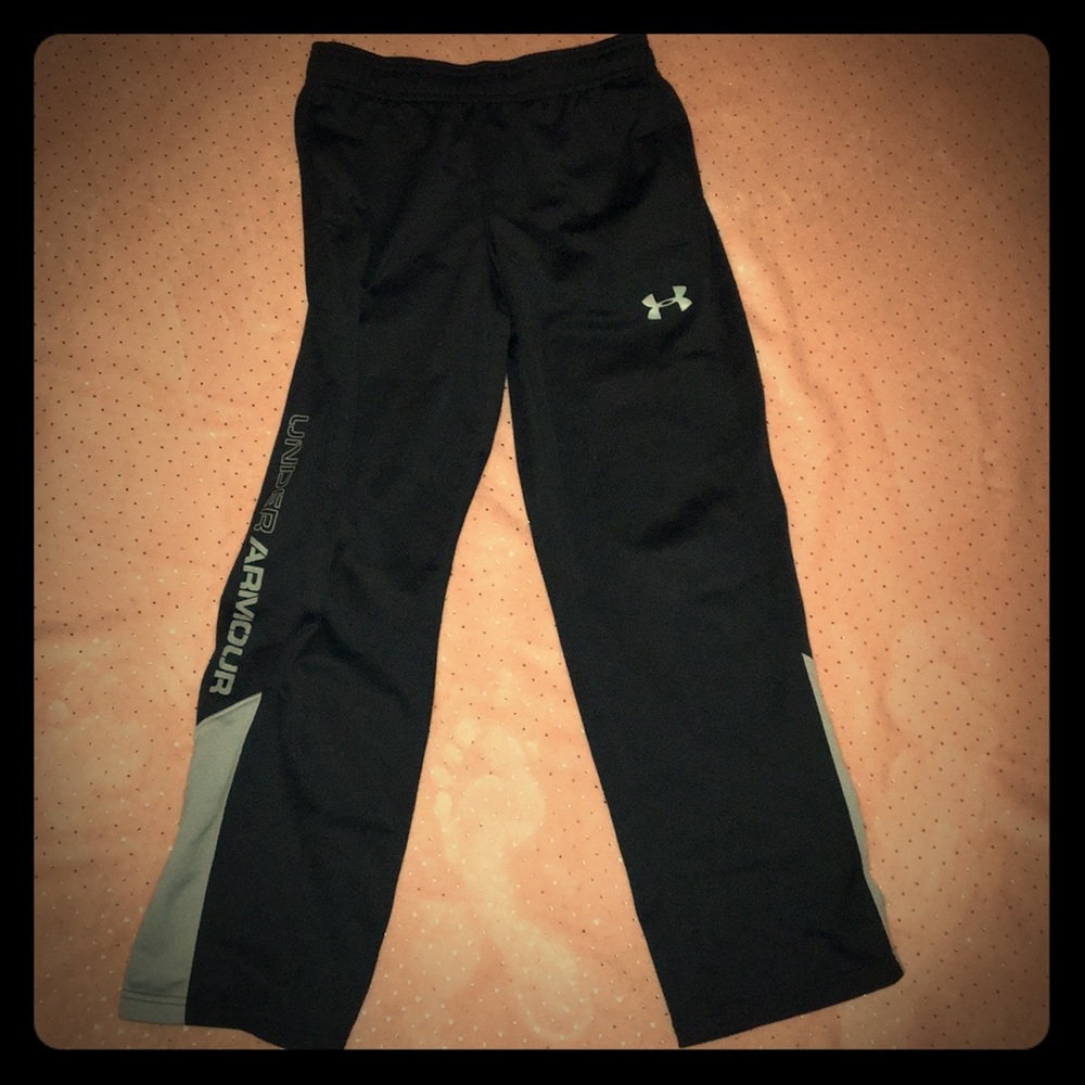 Boys Youth Medium Under Armour Pants